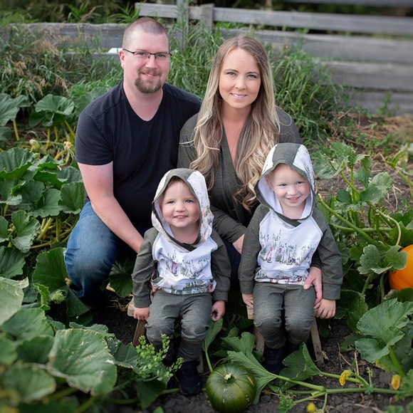 Meet your Posher, Dana - Picture 1 of 1